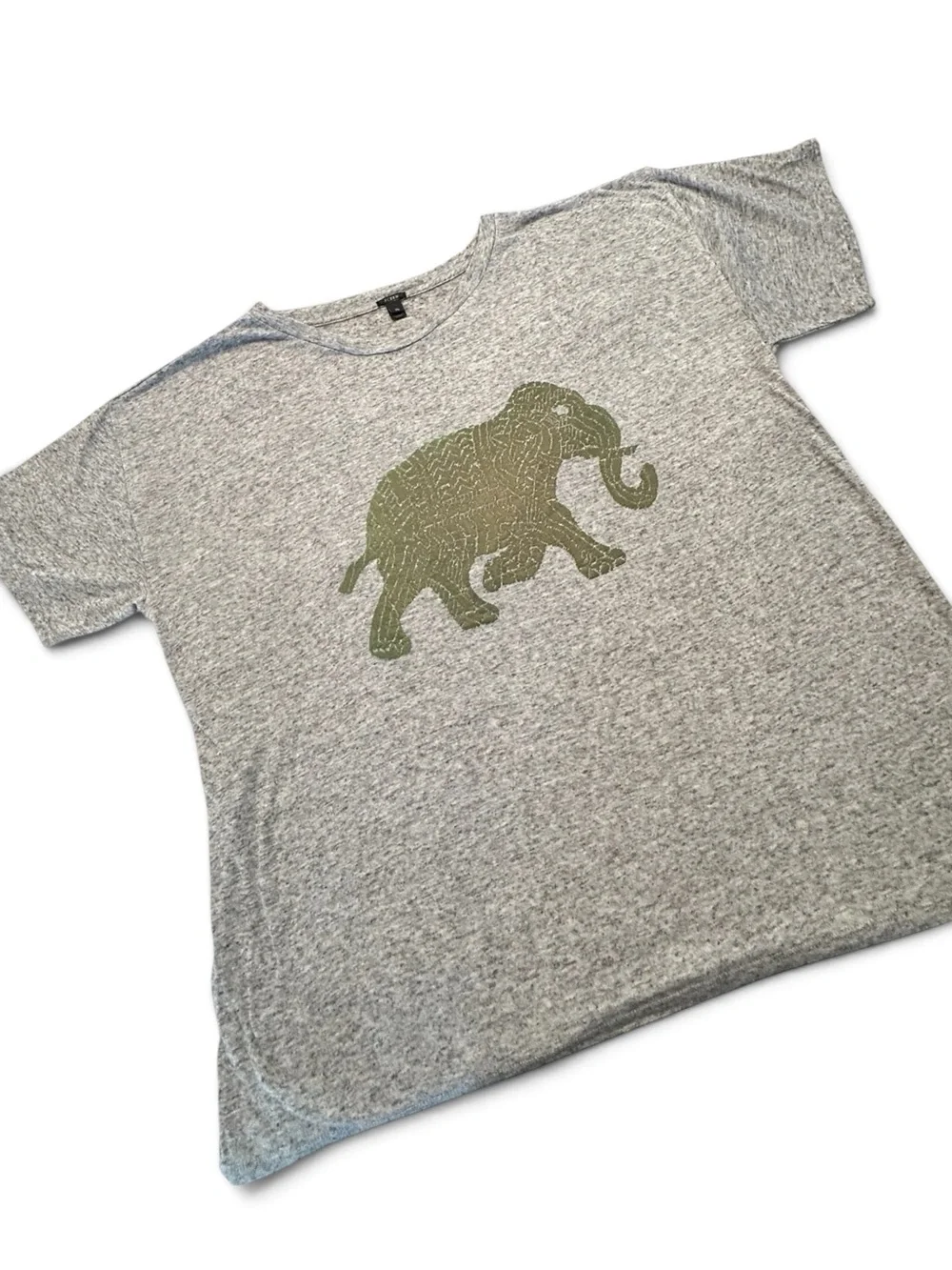 J. Crew Woman’s Heather Gray Tee with Green Elephant Print SZ XL Casual